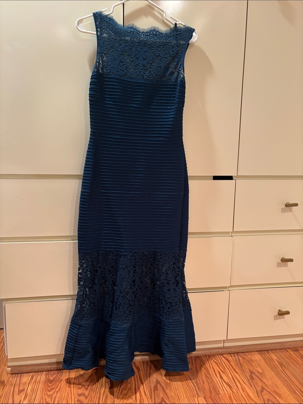 Tadashi Shoji Teal Lace-Trim Ribbed Mermaid Maxi Dress